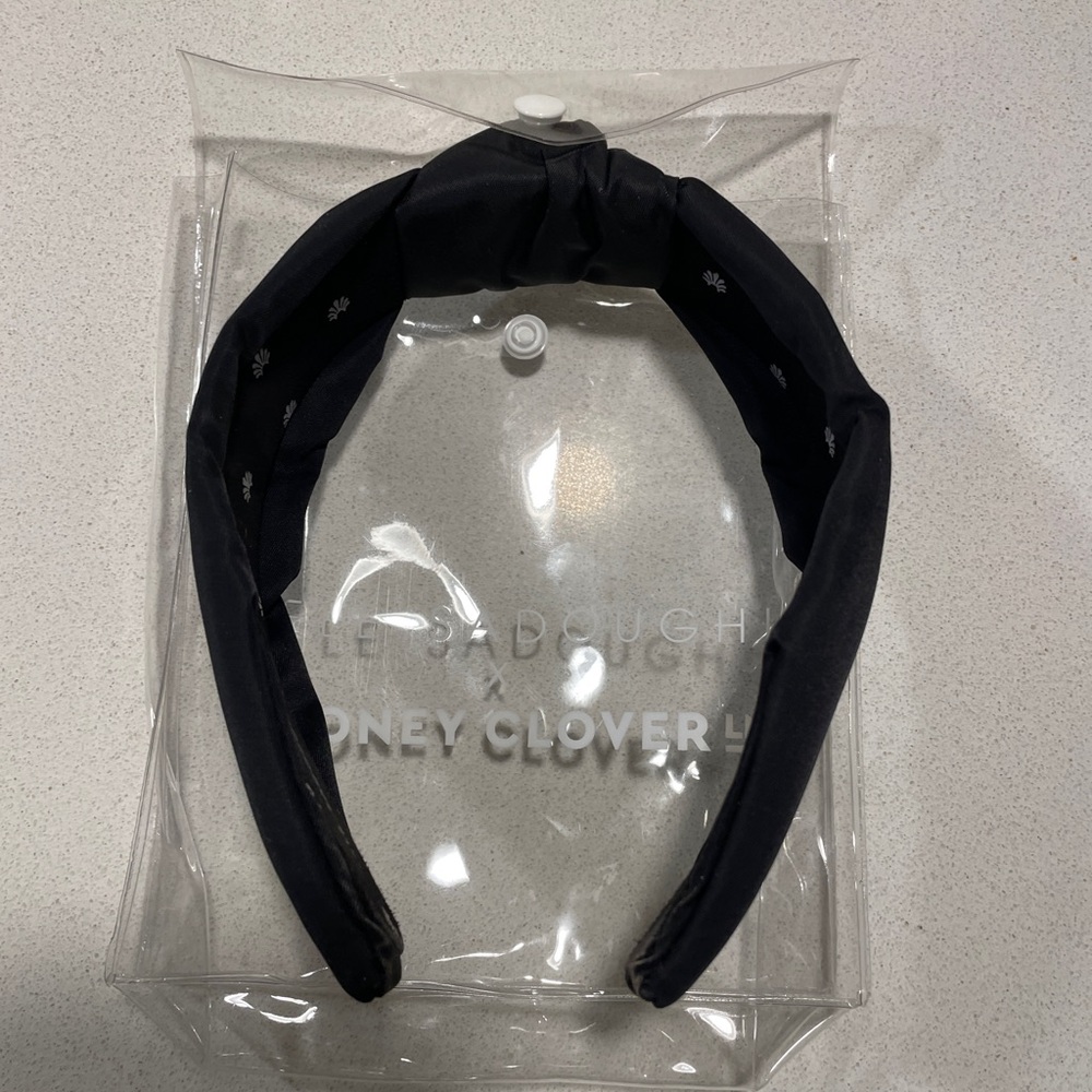 Lele Sadoughi Black Headband